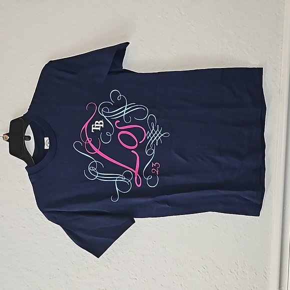 Tampa Bayt tee-shirt S/P in NWOT Delta Pro weights dark Navy. 100% Cotton. - Picture 1 of 3